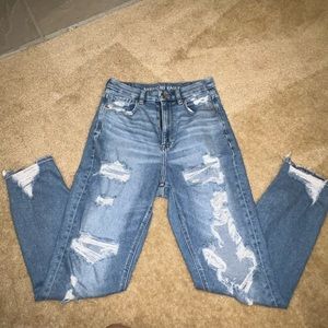 AE Curvy Mom Jean